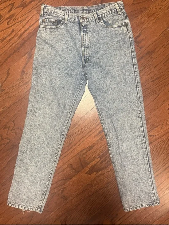 Rare Vintage Acid Wash Levi’s with a Leather Patch 1991 - Picture 2 of 11